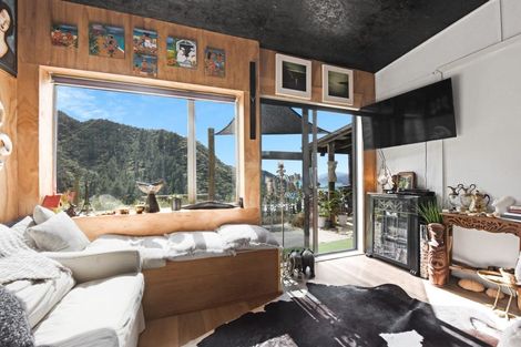 Photo of property in 59 Tirimoana Terrace, Anakiwa, Picton, 7281