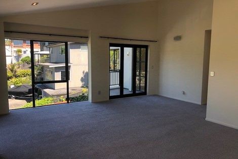 Photo of property in 90a Braemar Road, Castor Bay, Auckland, 0620