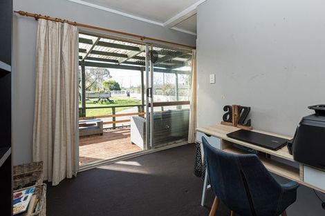 Photo of property in 60 Svenson Road, Waipukurau, 4200