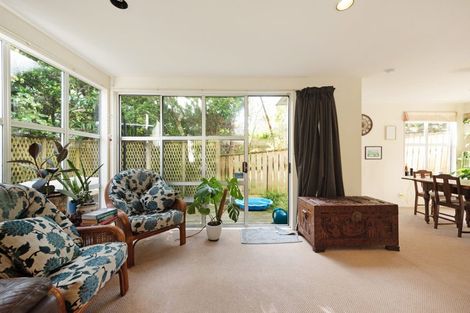 Photo of property in 16 Plymouth Street, Karori, Wellington, 6012