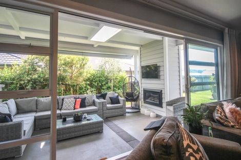 Photo of property in 4 Robert Might Road, Kumeu, 0810