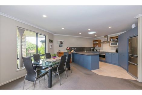 Photo of property in 98 Greenhithe Road, Greenhithe, Auckland, 0632