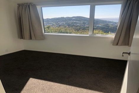 Photo of property in 1/48 Winston Street, Crofton Downs, Wellington, 6035