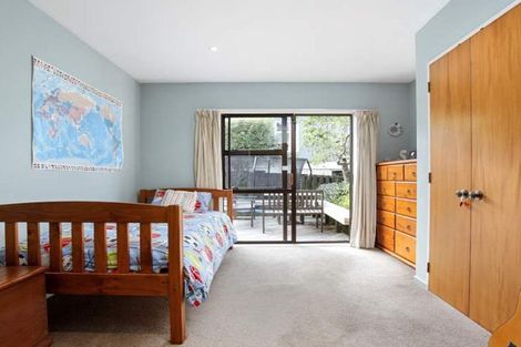 Photo of property in 1/1 Long Street, Torbay, Auckland, 0630