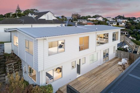 Photo of property in 139a Seatoun Heights Road, Miramar, Wellington, 6022