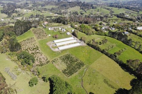 Photo of property in 69 Puke Road, Kumeu, 0891