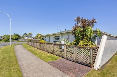Photo of property in 1 Lantana Avenue, Bell Block, New Plymouth, 4312