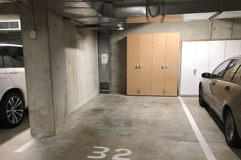 Photo of property in Montreaux Apartments, 5a/164 The Terrace, Wellington Central, Wellington, 6011