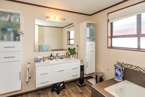 Photo of property in 23 Leven Street, South Hill, Oamaru, 9400