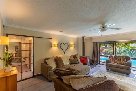 Photo of property in 64 Hetley Crescent, Taradale, Napier, 4112