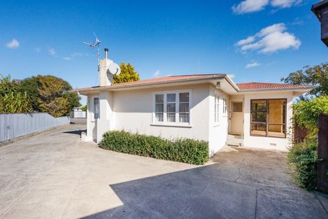 Photo of property in 11 Moray Place, Highbury, Palmerston North, 4412