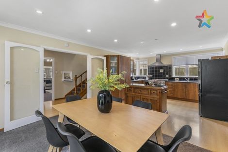 Photo of property in 82 Oxford Terrace, Epuni, Lower Hutt, 5011