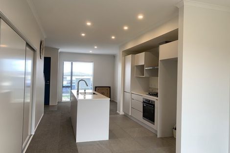 Photo of property in 11/1 Scott Road, Hobsonville, Auckland, 0616