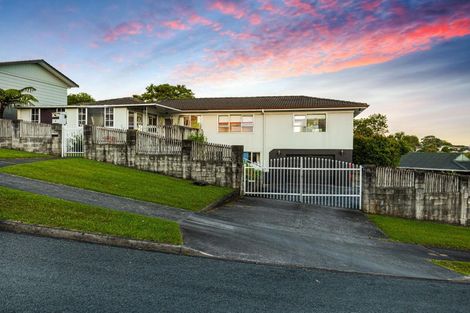 Photo of property in 5 Sumich Place, West Harbour, Auckland, 0618