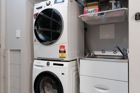 Photo of property in 114a Helston Road, Paparangi, Wellington, 6037