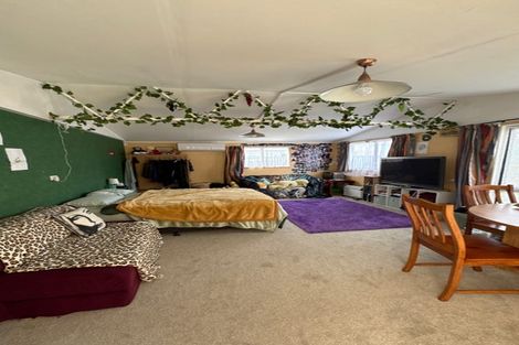 Photo of property in 18 Park Road, West End, Palmerston North, 4412