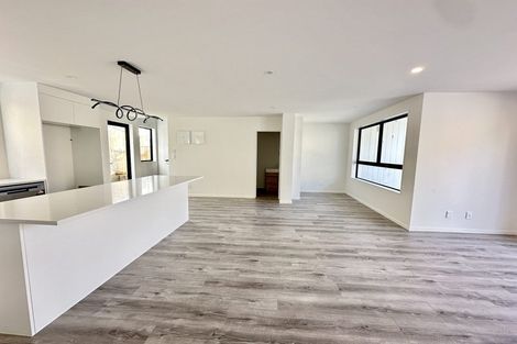 Photo of property in 18 Waka Street, Albany Heights, Auckland, 0632