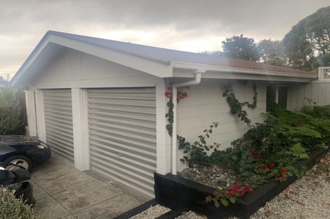 Photo of property in 2 Ranui Street, Dinsdale, Hamilton, 3204