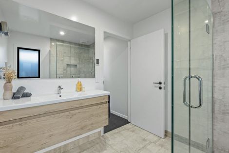 Photo of property in 14 Ward Street, Jacks Point, Queenstown, 9371