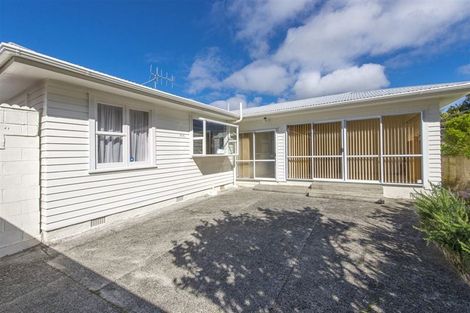 Photo of property in 127 Parkvale Road, Karori, Wellington, 6012