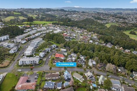 Photo of property in 44 Eugenia Rise, Totara Heights, Auckland, 2105