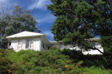 Photo of property in 30 Melrose Road, Island Bay, Wellington, 6023