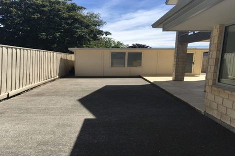 Photo of property in 207a Memorial Avenue, Burnside, Christchurch, 8053