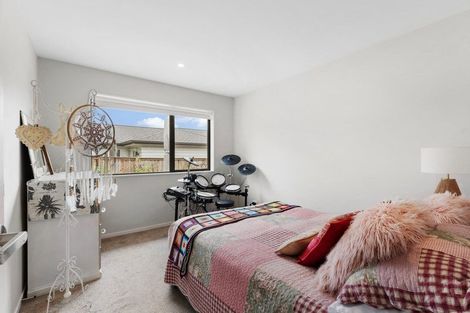 Photo of property in 13 Ahorangi Road, Silverdale, 0932