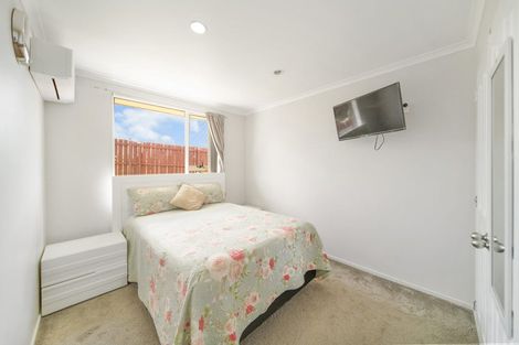 Photo of property in 11 Naylors Drive, Mangere, Auckland, 2022