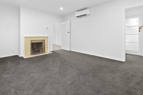 Photo of property in 39 Yeats Crescent, Fairfield, Hamilton, 3214