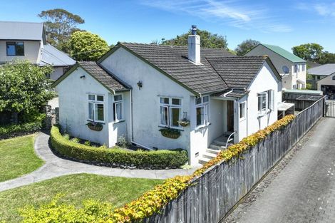 Photo of property in 27 Campbell Street, Havelock North, 4130