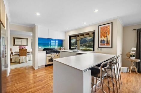 Photo of property in 62 Oregon Drive, Kelvin Heights, Queenstown, 9300