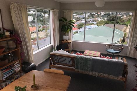 Photo of property in 2 Overtoun Terrace, Hataitai, Wellington, 6021