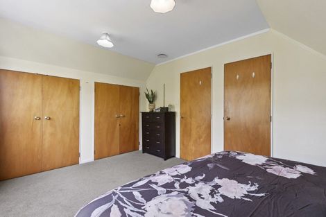 Photo of property in 19 Bassett Road, Johnsonville, Wellington, 6037