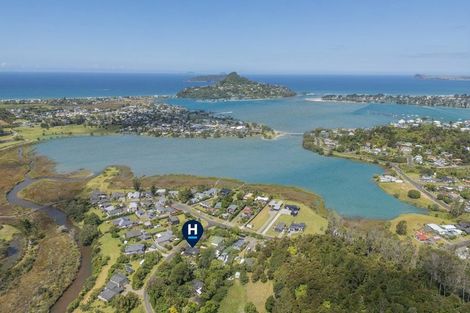 Photo of property in 8 Laycock Road, Tairua, 3508