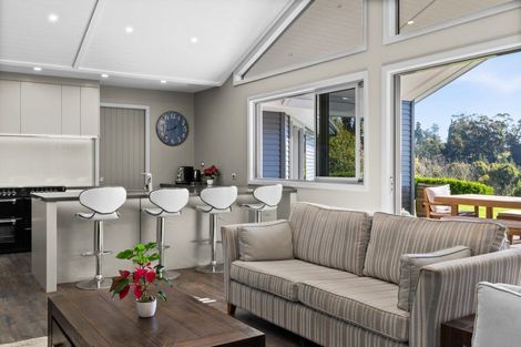 Photo of property in 12 Spur Road, Havelock North, 4130