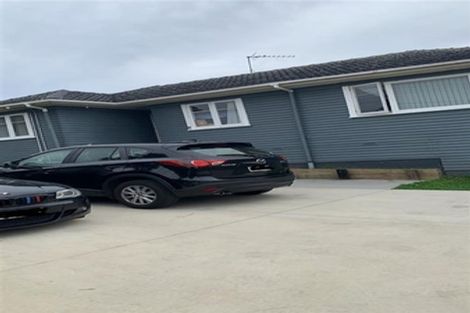 Photo of property in 383 West Coast Road, Glen Eden, Auckland, 0602