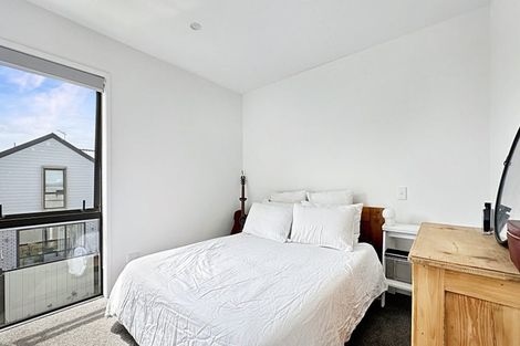 Photo of property in 30 Cessna Crescent, Mangere, Auckland, 2022