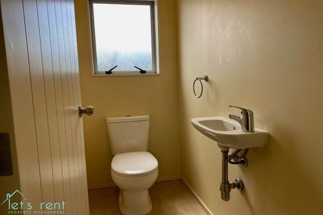 Photo of property in 42 Kokako Rise, Papakura, 2110