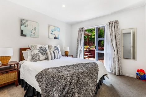 Photo of property in 17 Da Vinci Place, West Harbour, Auckland, 0618