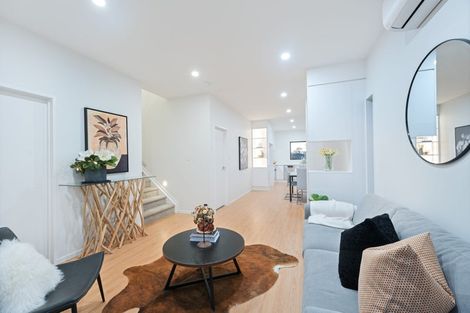 Photo of property in 23a West Harbour Drive, West Harbour, Auckland, 0618