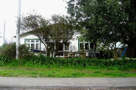 Photo of property in 1 Grove Road, Haumoana, 4102