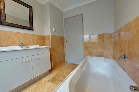 Photo of property in 44a Crossandra Drive, Mangere, Auckland, 2022