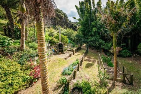 Photo of property in 92 Cowes Bay Road, Waiheke Island, 1971