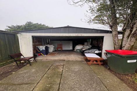 Photo of property in 1 Te Kanawa Crescent, Henderson, Auckland, 0610