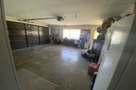 Photo of property in 15 Malin Place, Pinehill, Auckland, 0632