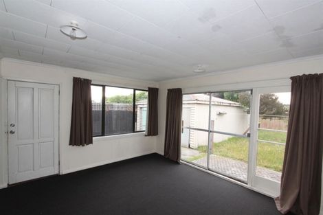Photo of property in 77 Owles Terrace, New Brighton, Christchurch, 8061