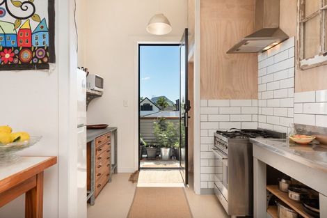 Photo of property in 42 Kulim Avenue, Otumoetai, Tauranga, 3110