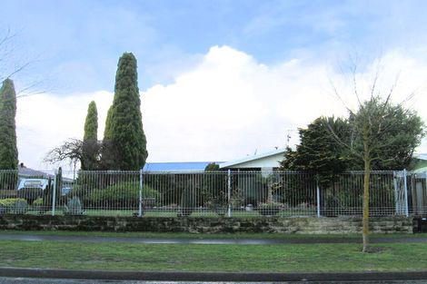 Photo of property in 16 Palgrave Avenue, Flaxmere, Hastings, 4120