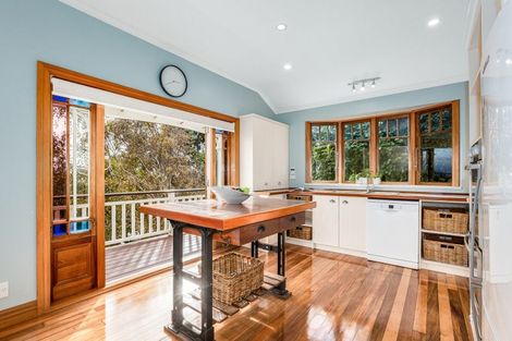 Photo of property in 335 Muritai Road, Eastbourne, Lower Hutt, 5013